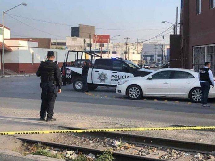 Hallan restos humanos afuera de una iglesia en Monterrey