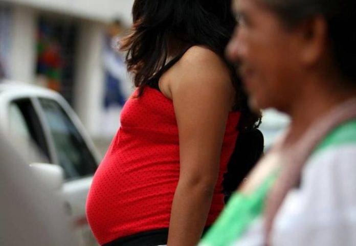Una adolescente de 15 años de edad murió tras interrumpir su embarazo con aspirinas. (Archivo/Sipse)