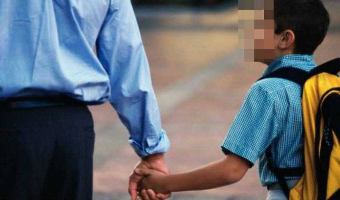 ¡Insólito! hijo demanda a papá por incumplido