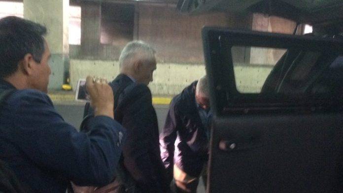 Sacan de Venezuela al periodista Jorge Ramos, en un vuelo rumbo a Miami