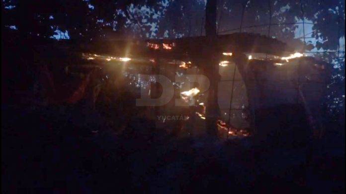 Van a la corrida de toros, mientras que su jacal era devorado por las llamas