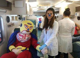 Donan sangre para niños con cáncer en el O’Horán Para animar el evento y convivir con los pequeños pacientes de Oncología se cuenta con la presencia de Súper Peso. (Foto: José Salazar)