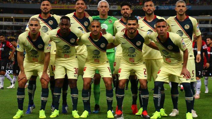 El América fue puesto a la altura del Santos de Brasil.