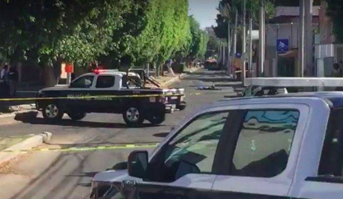 Atropella y mata al sujeto que lo asaltó