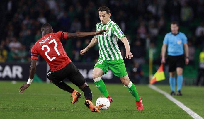 Andrés Guardado jugó casi todo el partido, pero no pudo evitar la eliminación del Betis.