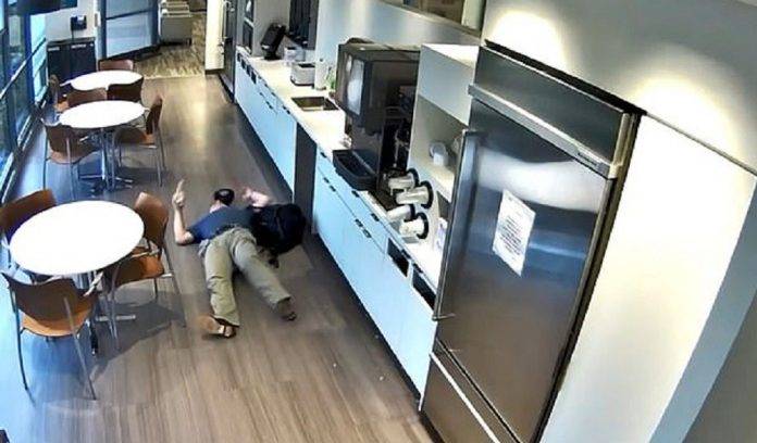 Finge caída para luego demandar y cobrar seguro (video)