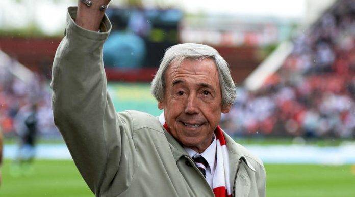 Muere el autor de la mejor parada de la historia del futbol