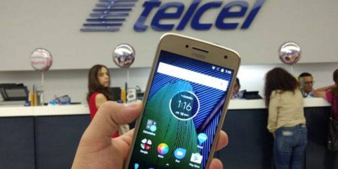 Reportan caída de la red de Telcel en México