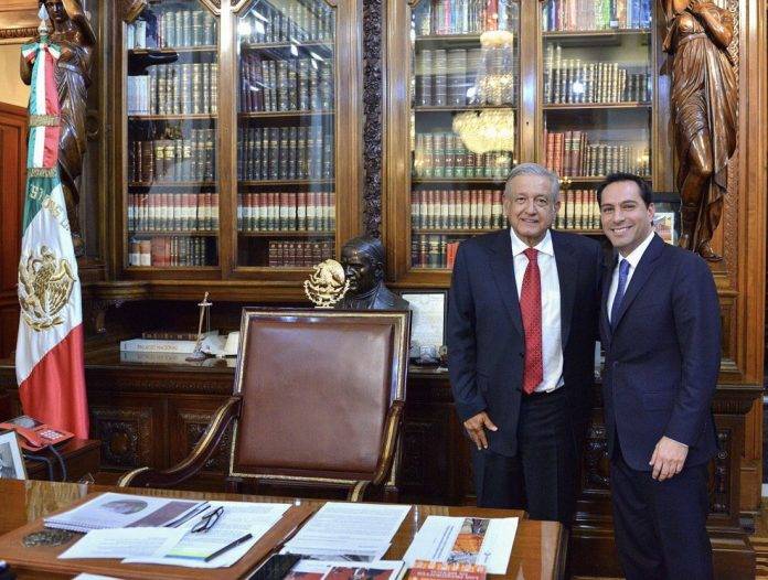 AMLO y Vila: a chambear por Yucatán