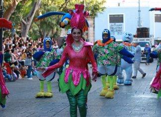 ¡Miles disfrutan carnaval infantil! ¡Miles disfrutan carnaval infantil!