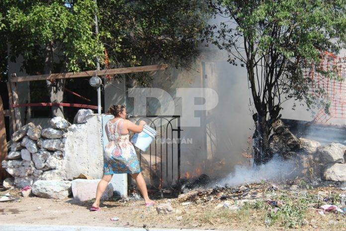 Vecinos se ponen las pilas y controlan incendio