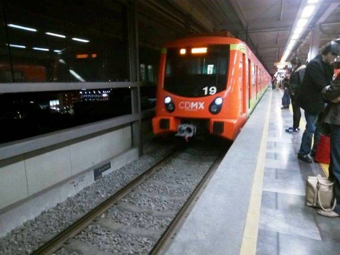 La persona perdió la vida en la estación Plaza Aragón. (Foto: Redes Sociales)