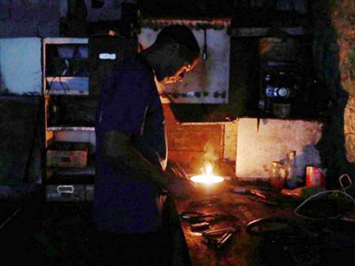 Van 17 muertos en hospitales por 'mega apagón' en Venezuela