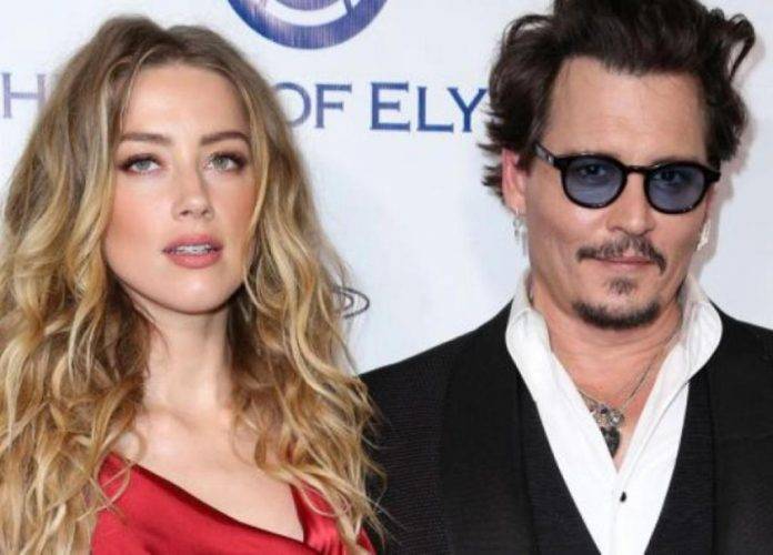 Depp y Heard se casaron en febrero de 2015 e hicieron oficial su divorcio en enero de 2017 (Foto: AP)