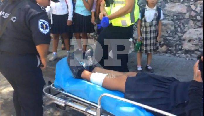 Alcantarilla destapada se 'traga' a estudiante en Motul