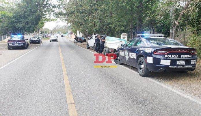 La lancha retenida lo fue durante un operativo de revisión en la carretera Valladolid-Río Lagartos.