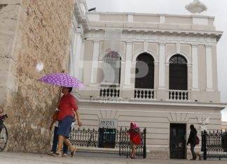 ¡Agarra tu sombrilla nené! se espera un día nublado y con lluvia ¡Agarra tu sombrilla nené! se espera un día nublado y con lluvia