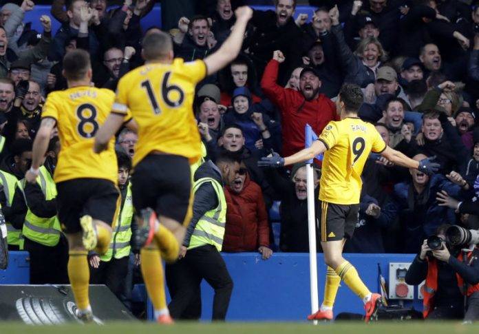 Nadie había hecho tantos goles como escocés Steven Fletcher con el Wolverhampton en una sola temporada en la Premier League... hasta que llegó el mexicano Raúl Jiménez.