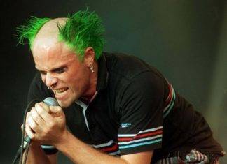 Se suicida Keith Flint, vocalista de The Prodigy, banda de música electrónica Keith Flint luchaba contra sus demonios desde hace muchos años.