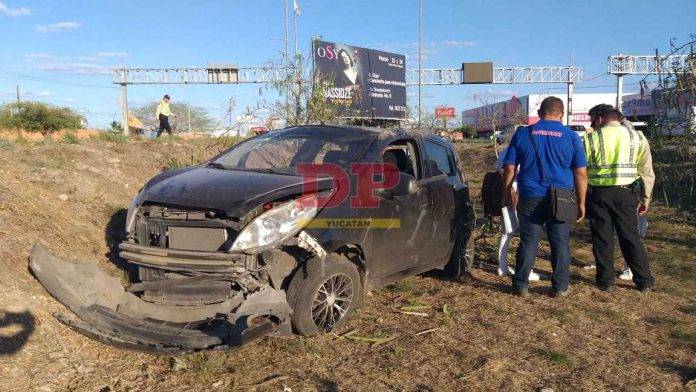 A una parejita se le retentaron los nervios por semejante accidente.