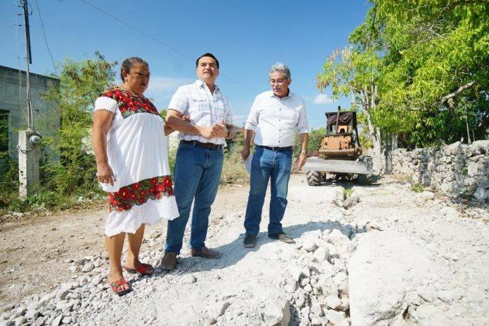 Reni abate rezagos en Komchén