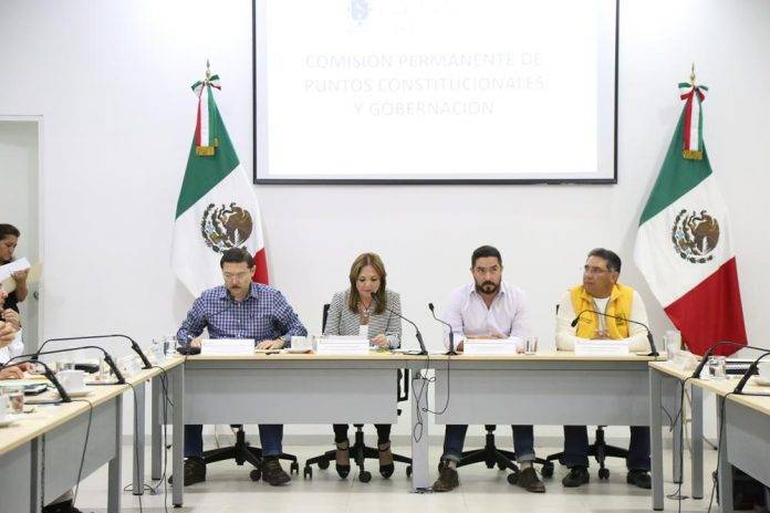Las jaladas malandras de Espectrín Gómez: Dipus: o la beben o la derraman