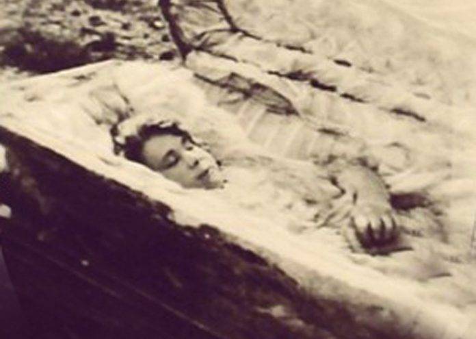 Enigmas: desentierran a “la novia cadáver” y está totalmente intacta