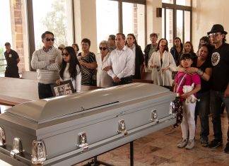 ‘Ahogado el niño, tapan el pozo’ en caso de suicidio de un ‘botello’