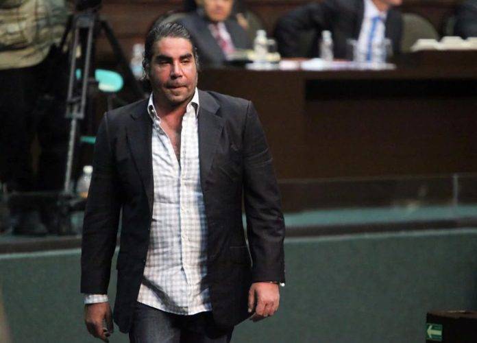 Se le revienta una úlcera al exboxeador Jorge Kahwagi; fue hospitalizado de urgencia