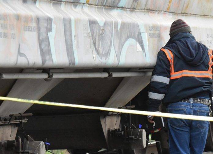 Menor migrante muere arrollado por el tren