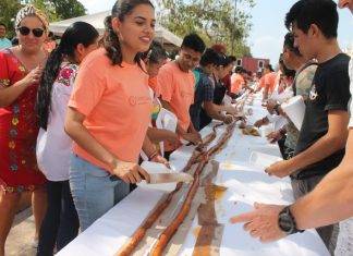 Vallisoletanos presumen su longanizota