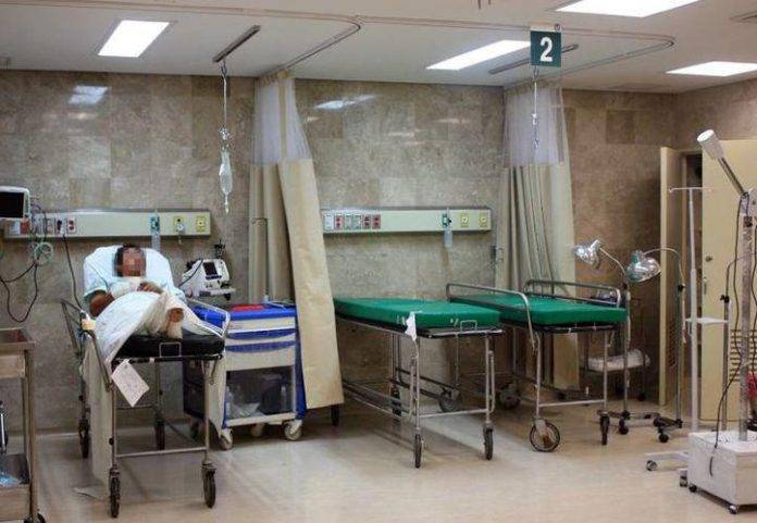 Una hipótesis es que el brote infeccioso se generó en el proceso de elaboración de las bolsas de alimentación asistida