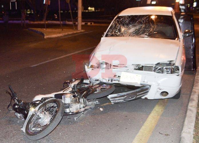 Por manejar ebrio su motocicleta casi mata a su esposa e hija