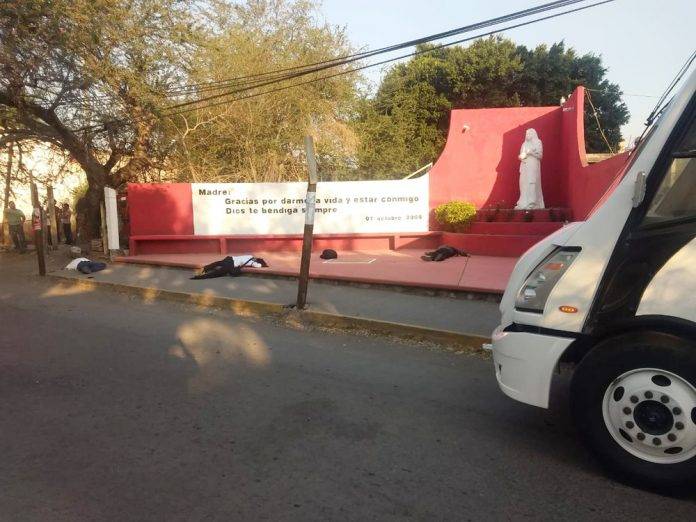 Acribillan a custodios del penal femenil en Morelos; al menos 4 muertos (Video)