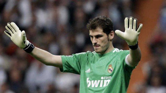Sufre un infarto el portero español Iker Casillas