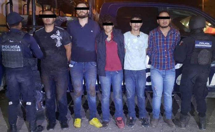 Cinco detenidos en palenque clandestino en donde circulaba la droga