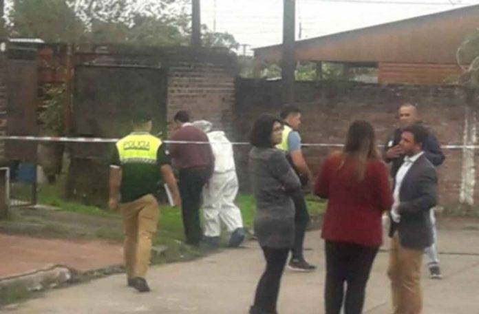 Desquiciada mujer mata a su madre con una pala y un cuchillo
