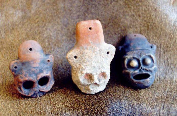 Enigmas: el silbato de la muerte, un extraños método para vencer al enemigo