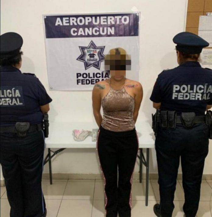Cachan a colombia con 'coca rosa' dentro de su toalla sanitaria