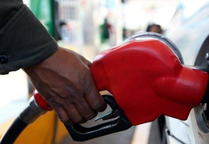 Sube la gasolina hasta 4 pesos
