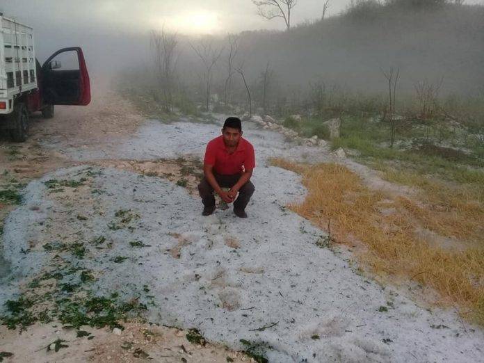 ¿Son los Alpes Suizos? no, es Hecelchakán después de una intensa granizada (Video)