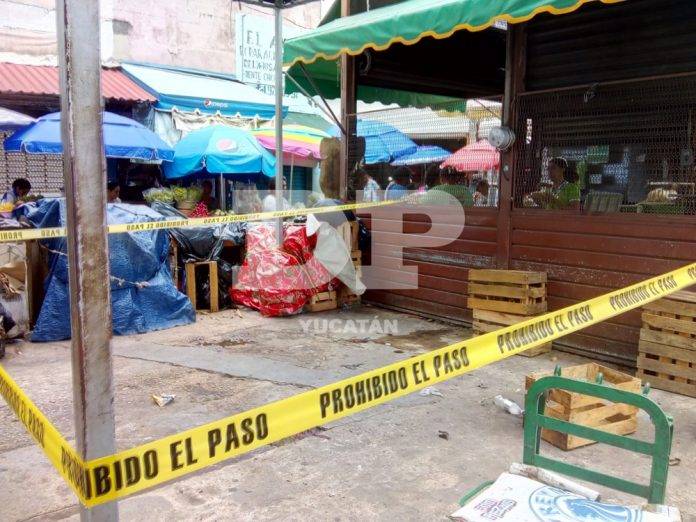 Acuchillan a un sujeto en el mercado Lucas de Gálvez