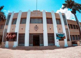Joven logra examen perfecto para ingresar a facultades de la UADY