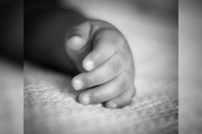 Mata a su hijo de 8 meses tras discutir con su exesposa