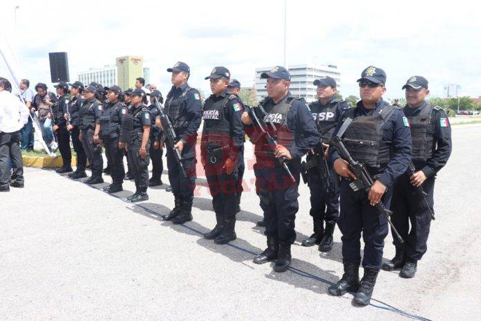 Pide Vila arcos carreteros, drones y hasta un avión, para fortalecer la seguridad en Yucatán