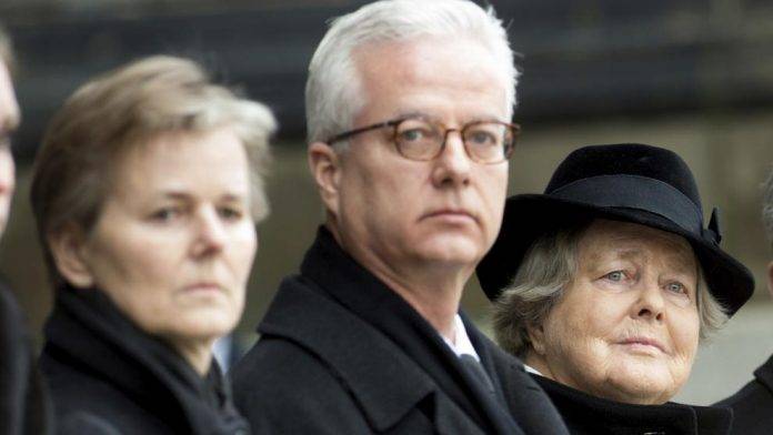 Fritz von Weizsäcker durante el funeral de su padre, Richard von Weizsäcker