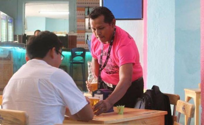 En Mérida, algunos bares y cantinas han optado por cerrar por su cuenta