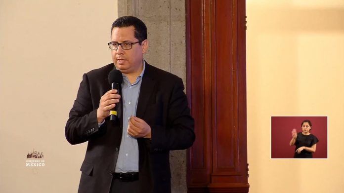 José Luis Alomía, director de Epidemiología, durante la exposición de los datos ya actualizados