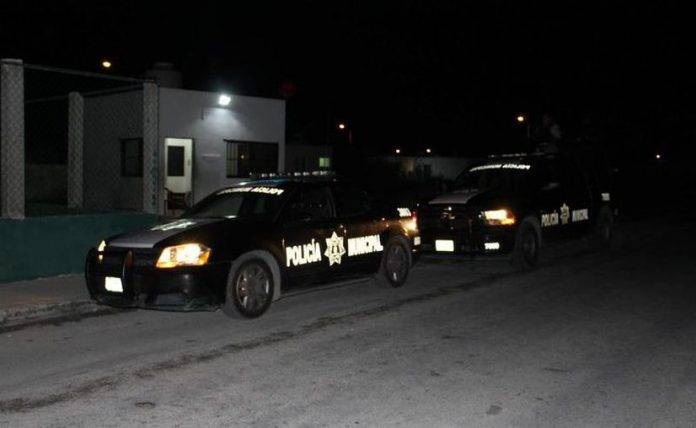 El sujeto detenido con la marihuana iba en un vehículo habilitado como taxi con placas de Quintana Roo, sobre la carretera Sierra-Popolná, perteneciente a Tizimín.
