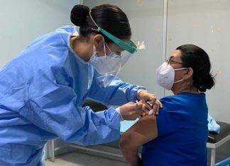 Llegarán menos vacunas anti Covid de Pfizer a México y luego habrá una pausa de semanas